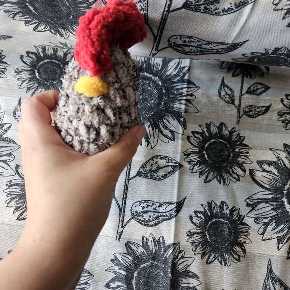 Crochet Mini Rooster Chicken Amigurumi Plushie - Picture 3 of 8
